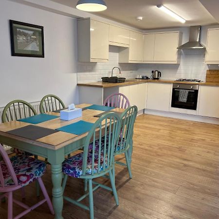 Beautiful Apartment,No 1, With Parking Ilfracombe Εξωτερικό φωτογραφία
