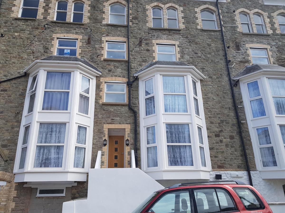 Beautiful Apartment,No 1, With Parking Ilfracombe Εξωτερικό φωτογραφία